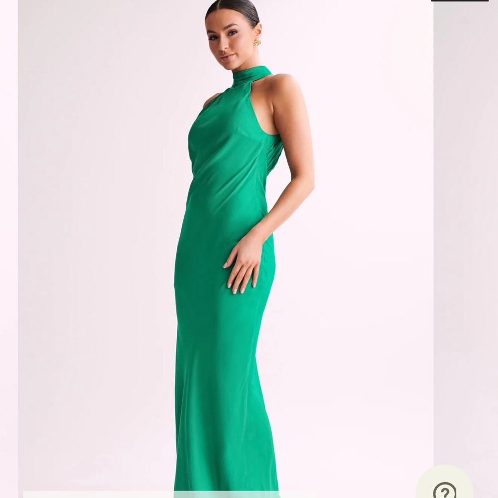 Meshki Green One-Shoulder Sleeveless Gown